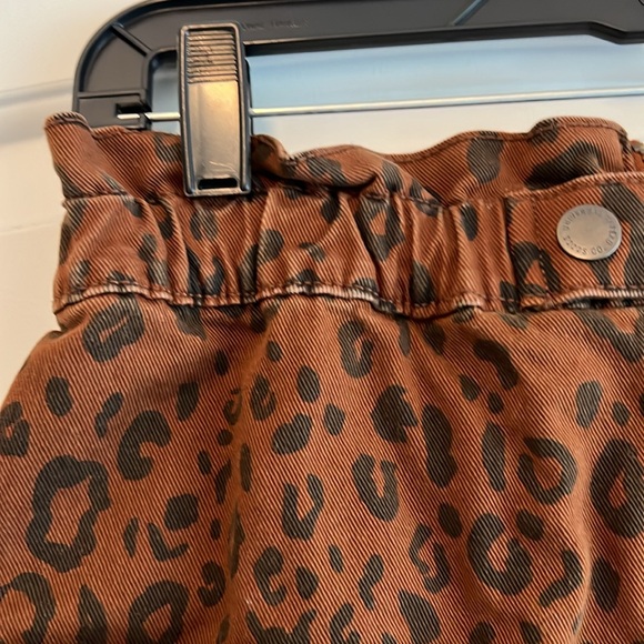 Universal Thread Cheetah Mini Skirt - Picture 4 of 7